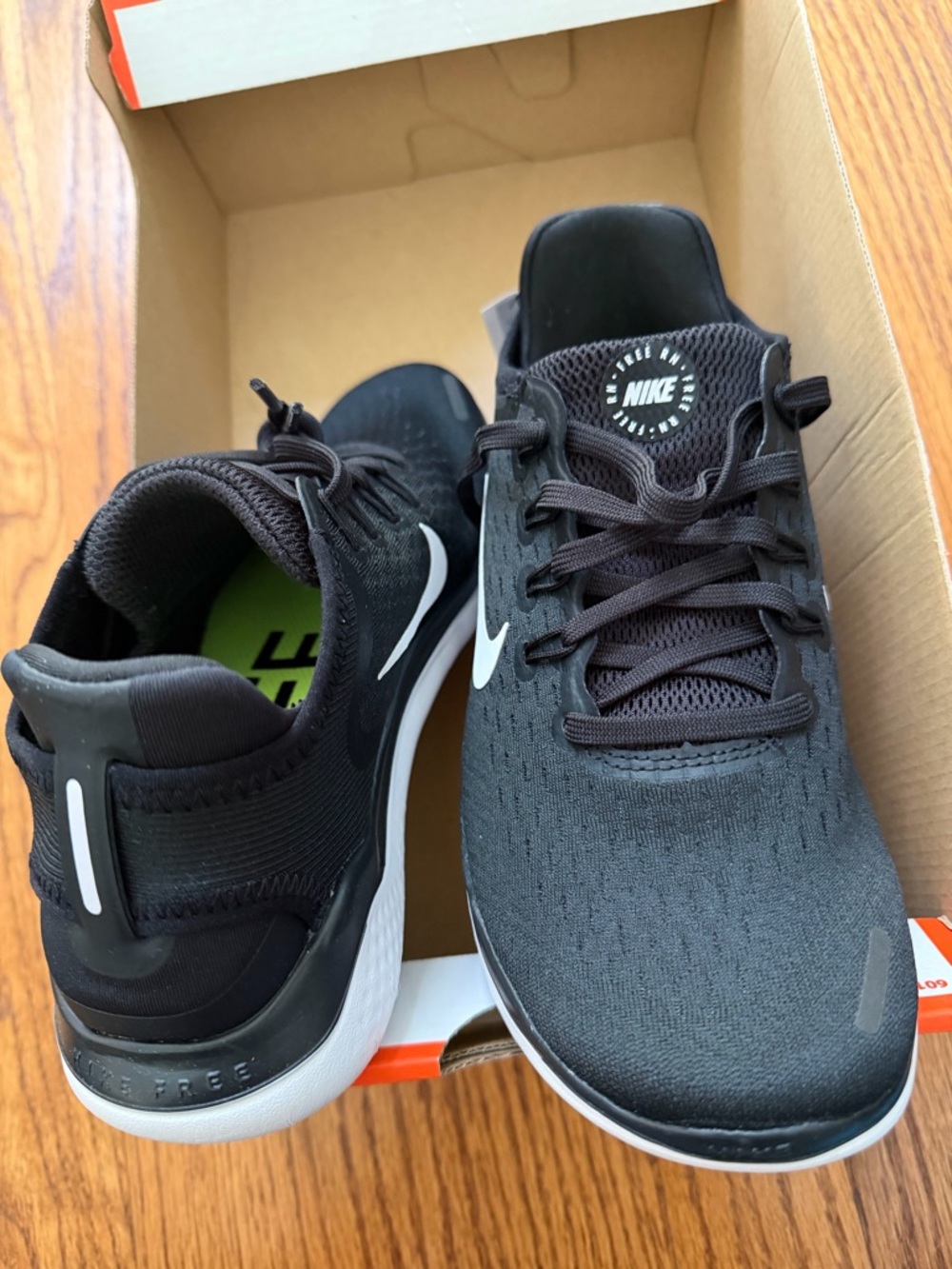 Nike Black and White Athletic Running Sneakers